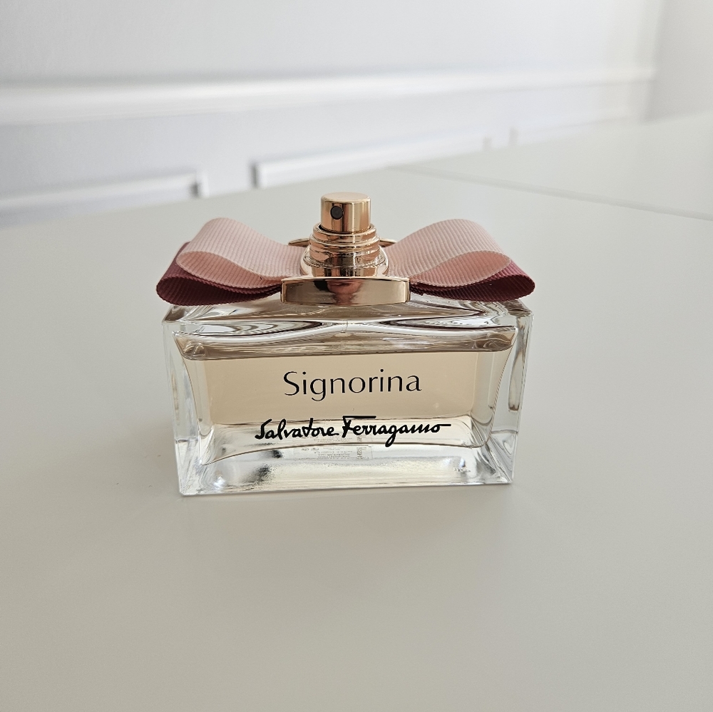 Salvatore Ferragamo Signorina EDP 3.4oz